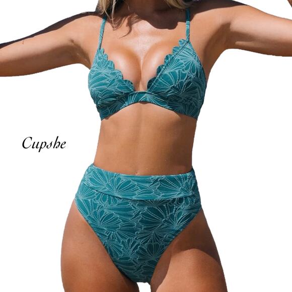Cupshe Green Raised Floral Scalloped High Waisted Bikini Swimsuit NEW Size M - Picture 1 of 14